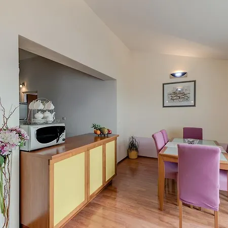 Daire Triple Side Sea View *